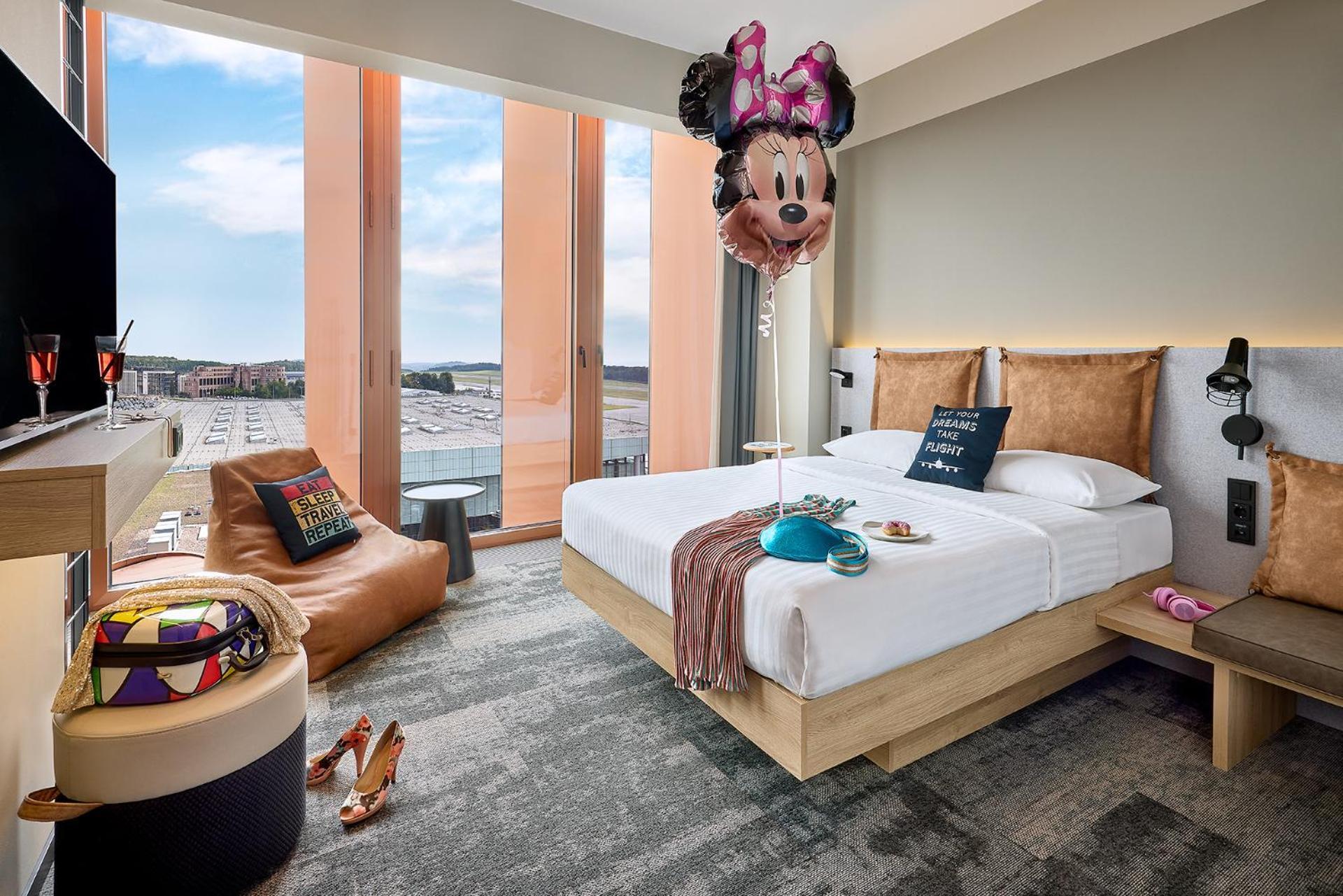 Moxy Luxembourg Airport Hotel *