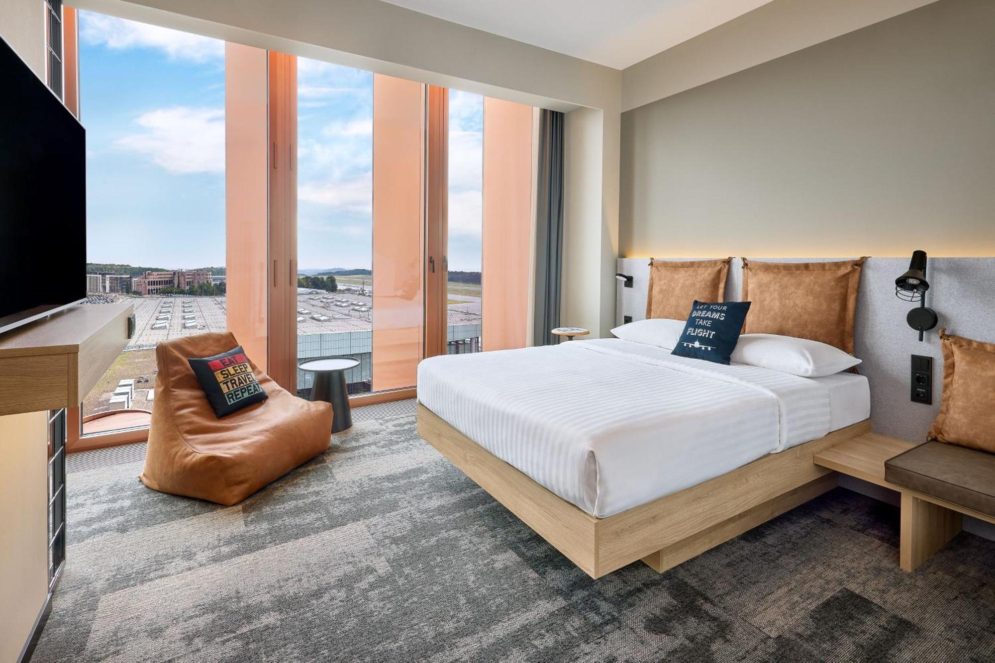 Moxy Luxembourg Airport Niederanven