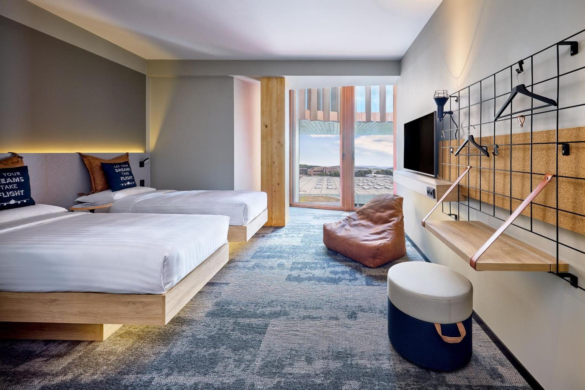Hotel Moxy Luxembourg Airport