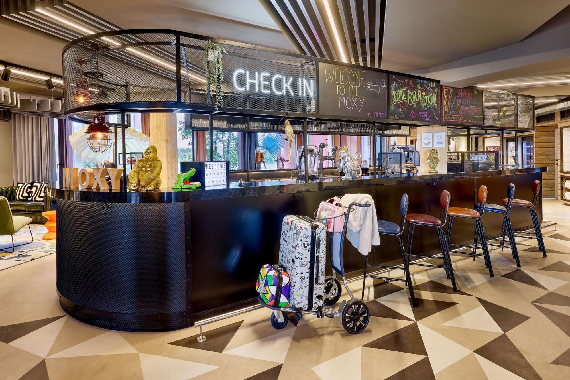 Moxy Luxembourg Airport Hotel *
