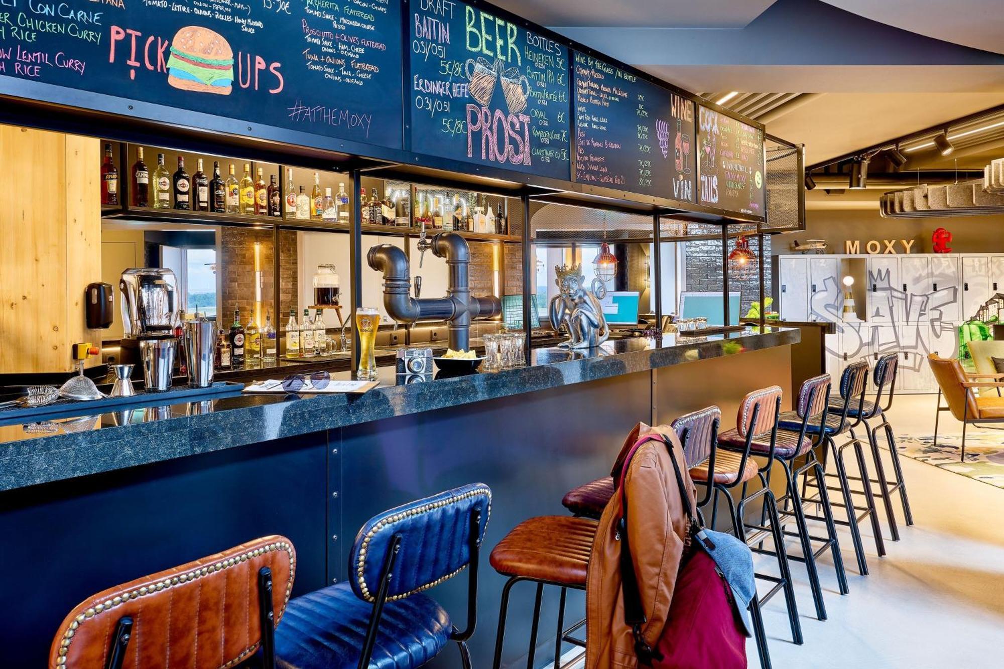 Hotel Moxy Luxembourg Airport